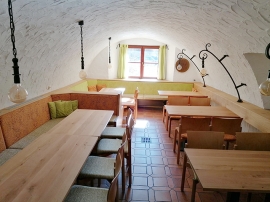 Frisch renovierter Gemeinschaftsraum im Bildungshaus Don Bosco Ensdorf