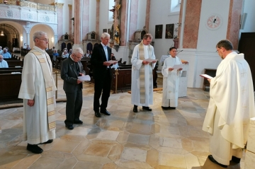 Die Jubilare erneuerten auch ihr Ordensverspechen. Von links: P. Konrad Schweiger, Br. Alfred Engler, Br. Josef Hauser, P. Reinhard Büker, P. Dominik Tran manh Nam