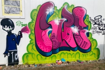 Ein neuer Look für den Cube Jugendtreff in Kümmersbruck entstand beim Graffiti-Workshop mit Tizian Kick
